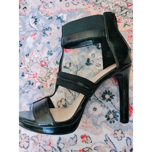 Nine West Black Patent Strappy Ankle High Heel Sandals w/Back Zipper. Size 8 - Picture 5 of 9